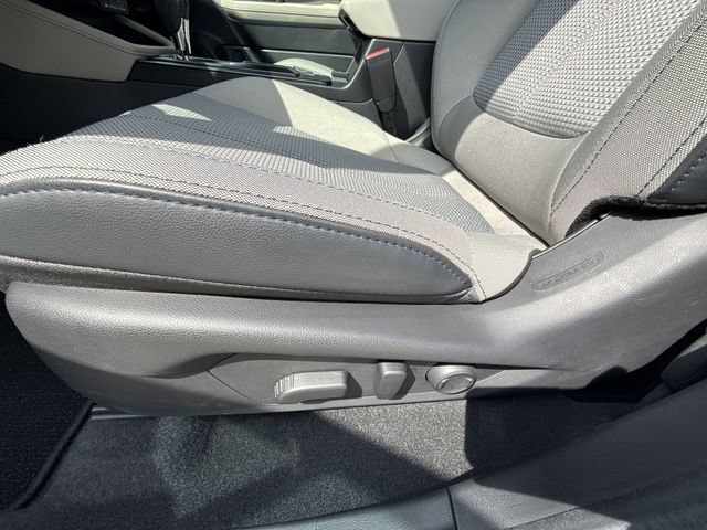 Used 2026 Subaru Forester Premium AWD/4WD image 12
