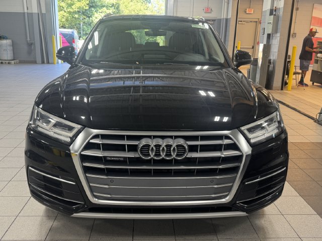 Used 2019 Audi Q5 2.0T Premium Plus w/ Premium Plus Package AWD/4WD image 2