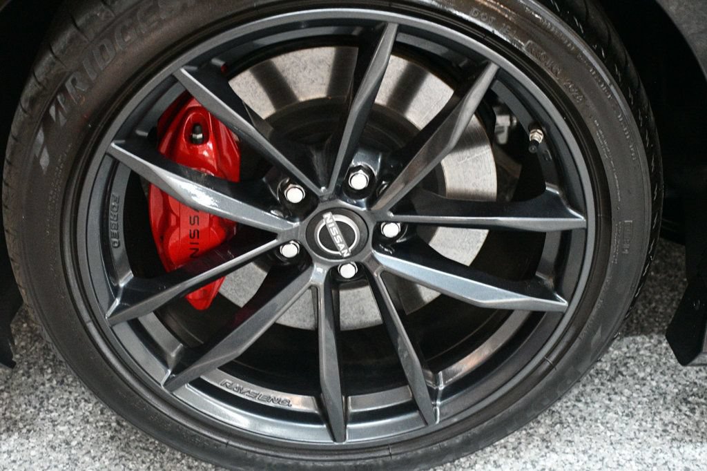 Used 2024 Nissan Z Performance w/ Floor Mat Package RWD image 17