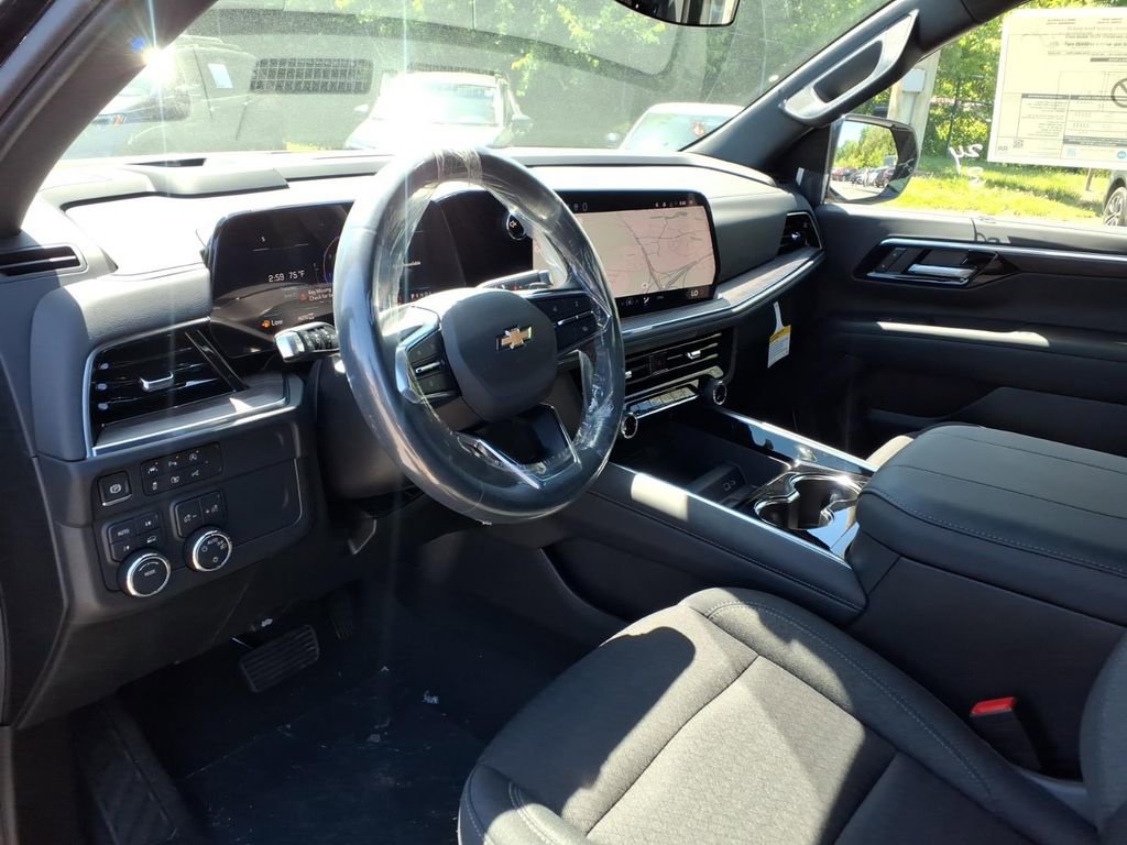 New 2026 Chevrolet Suburban LS w/ LS Custom Edition AWD/4WD image 12
