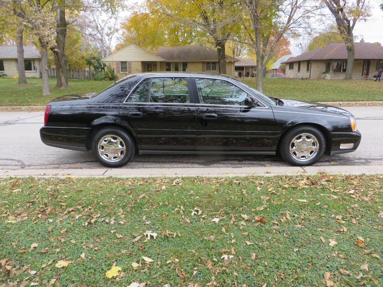 Used 2002 Cadillac De Ville w/ Comfort/Convenience Pkg image 6