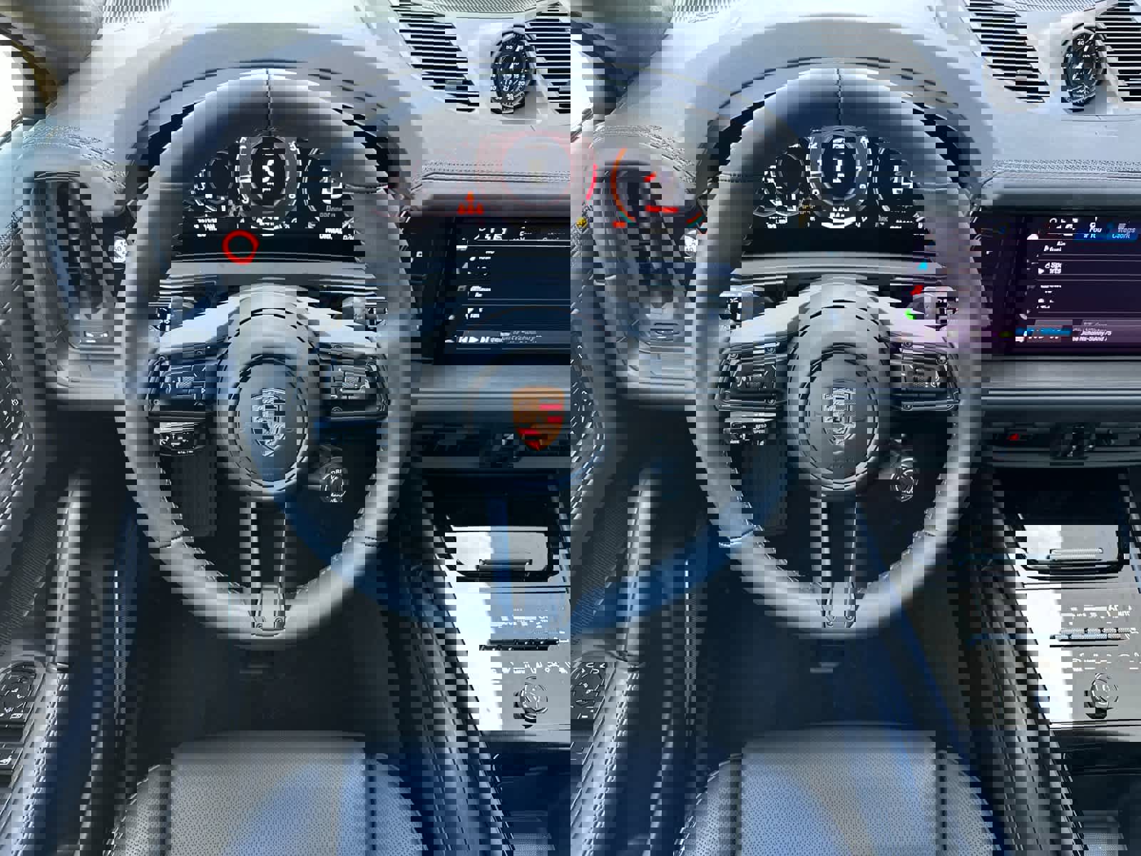 New 2026 Porsche Cayenne GTS image 15