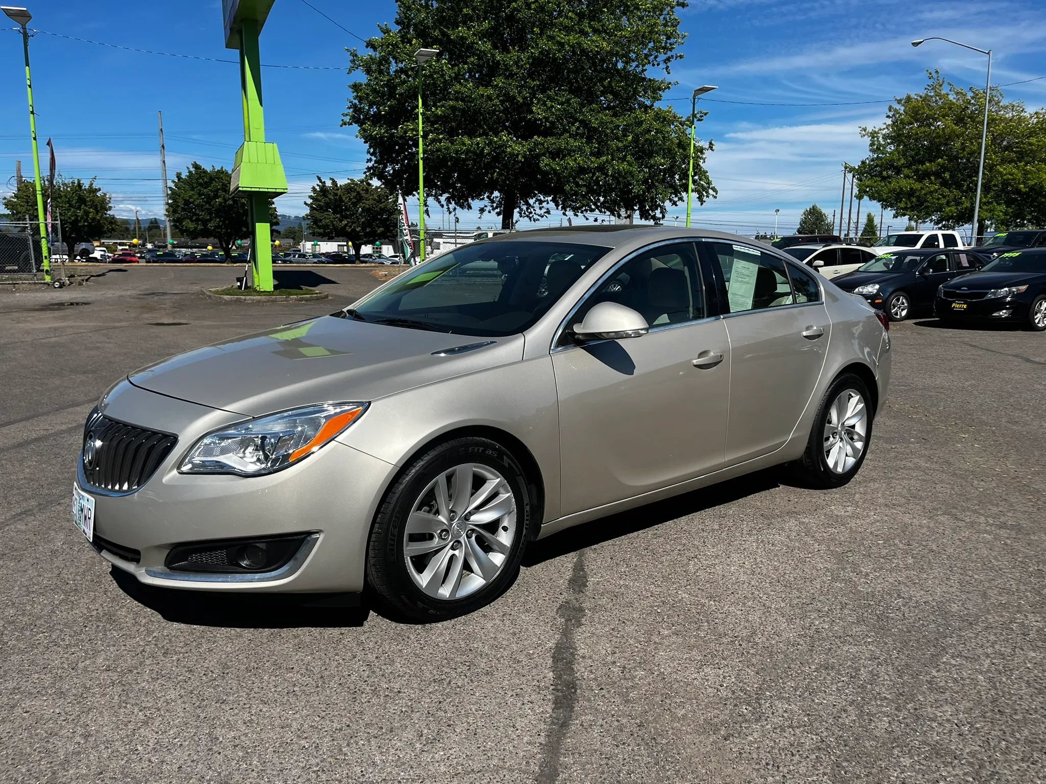 Used 2016 Buick Regal FWD image 7