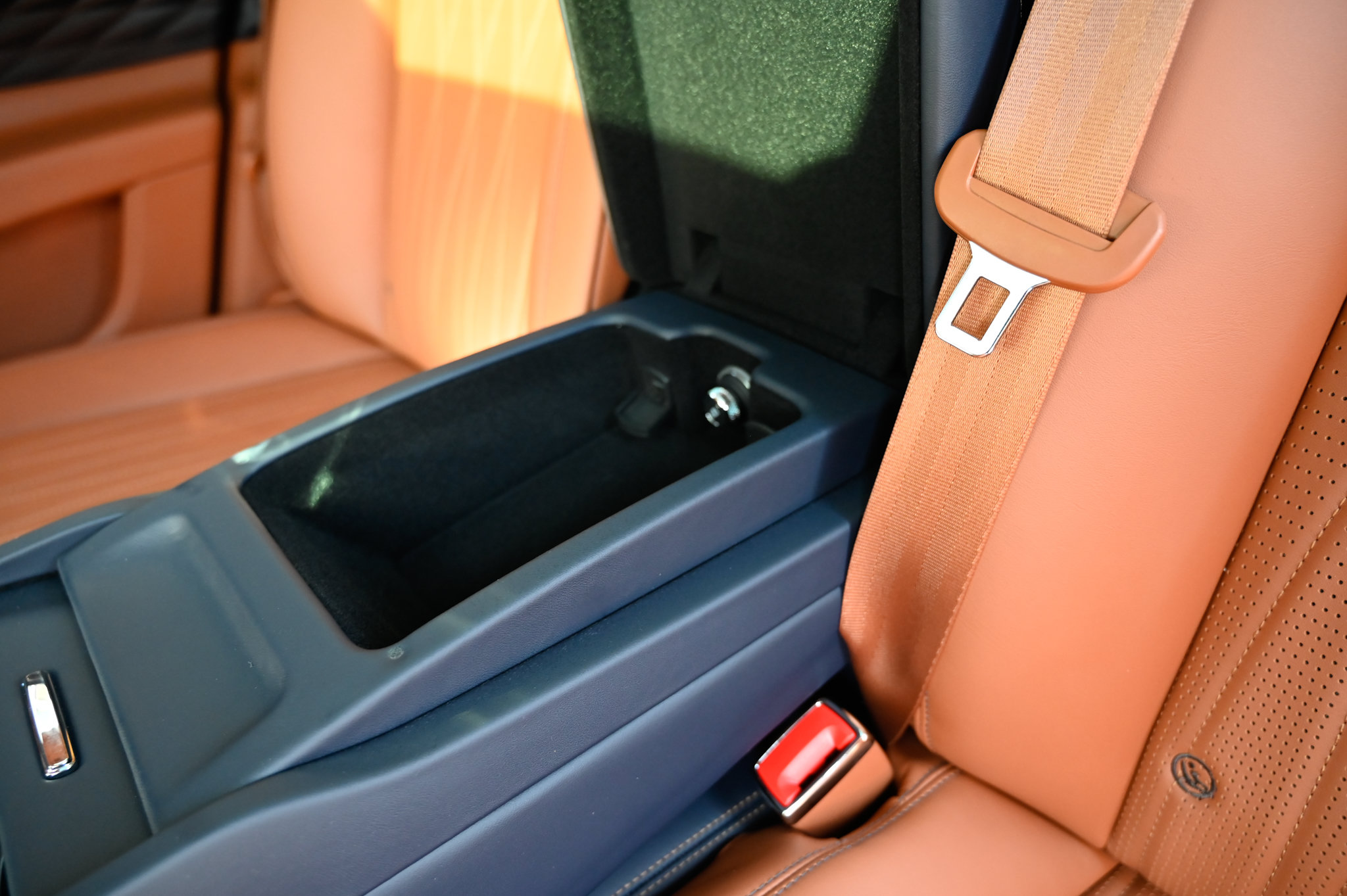 Used 2022 Bentley Flying Spur V8 AWD/4WD image 45