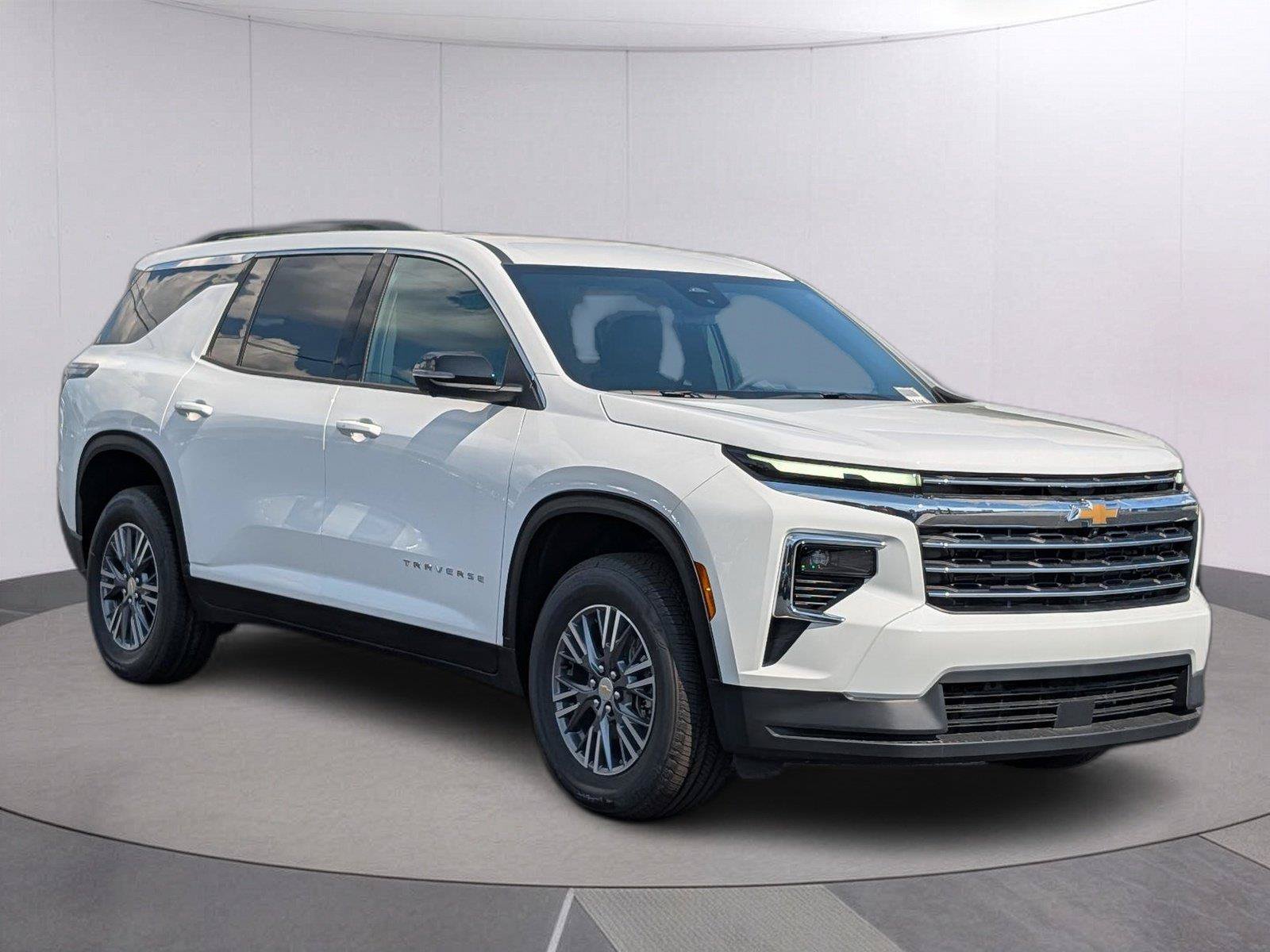 New 2026 Chevrolet Traverse LT w/ Driver Confidence Package FWD image 7