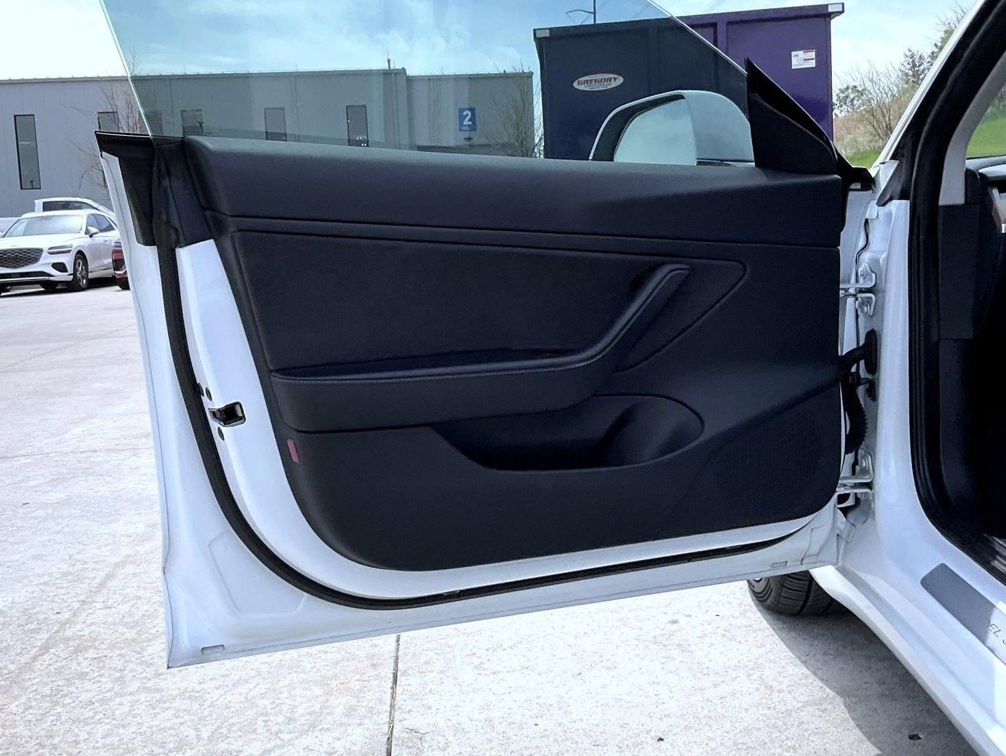 Used 2018 Tesla Model 3 Performance image 9