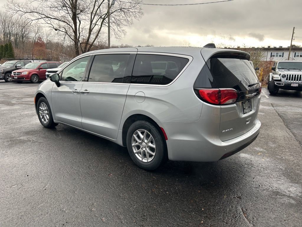 New 2026 Chrysler Voyager LX image 8