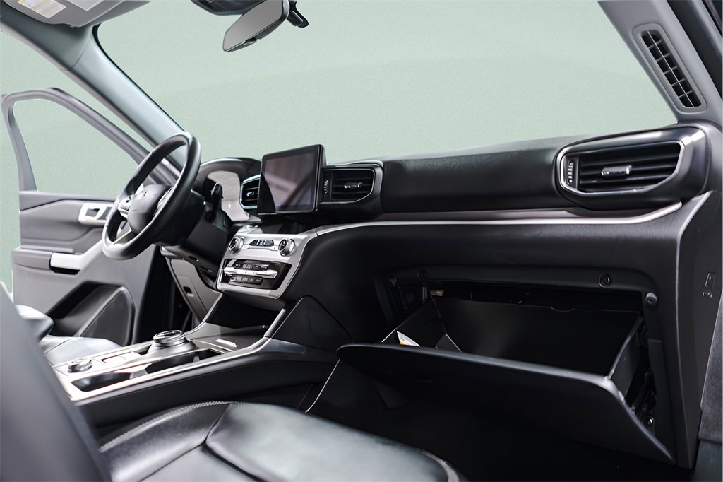 Used 2023 Ford Explorer XLT w/ Equipment Group 202A image 38