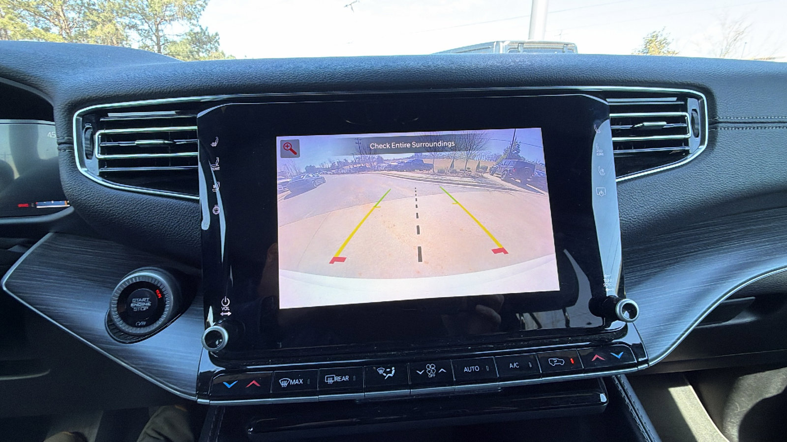 Used 2023 Jeep Wagoneer Series III w/ Preferred Equipment Group image 35