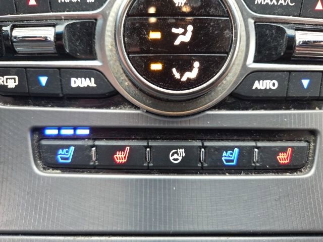 Used 2017 Lincoln MKZ Reserve w/ Climate Package image 33