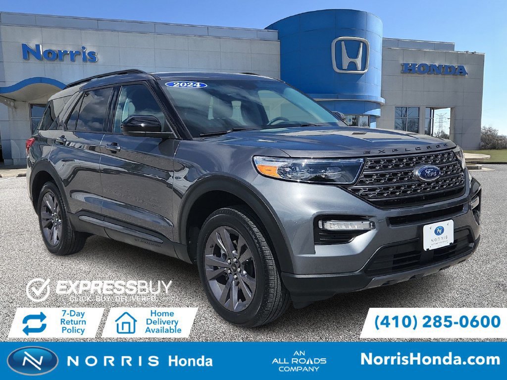 Used 2024 Ford Explorer XLT w/ Equipment Group 202A AWD/4WD image 1