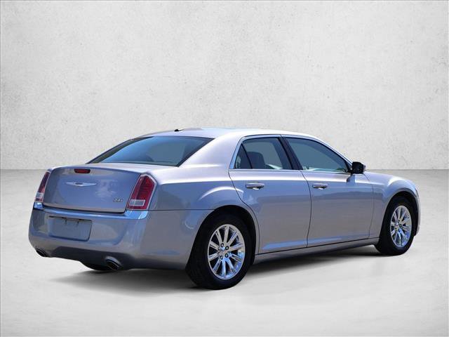Used 2013 Chrysler 300 Touring w/ Driver Convenience Group RWD image 5