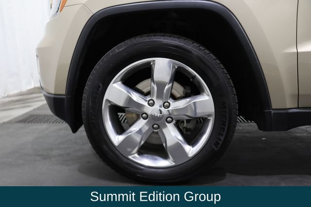 Used 2011 Jeep Grand Cherokee Overland Summit AWD/4WD image 6
