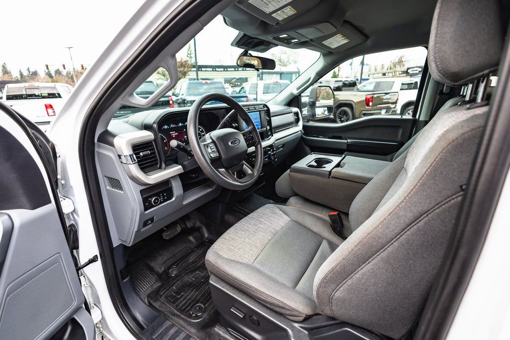 Used 2024 Ford F350 XLT image 21