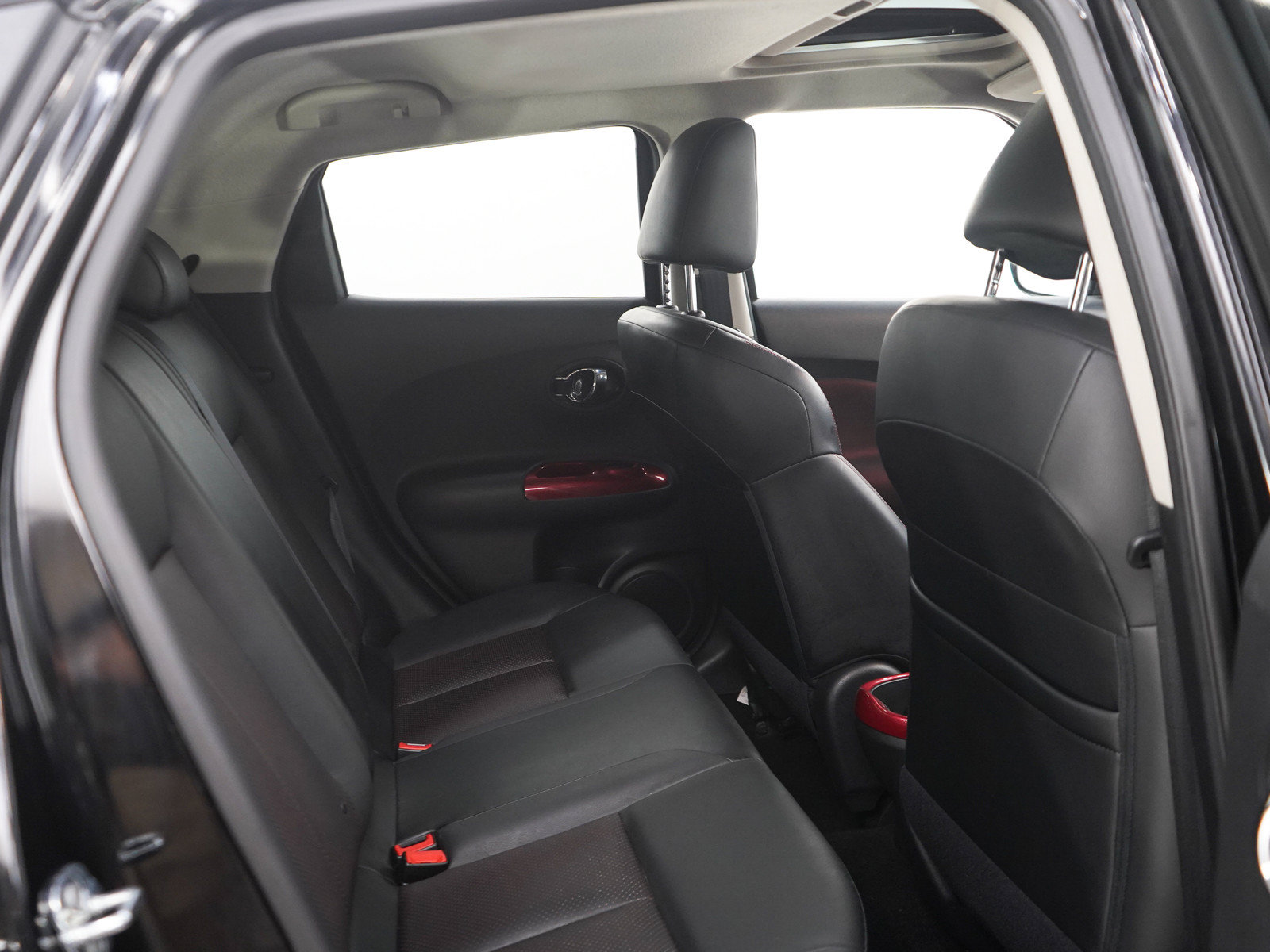 Used 2015 Nissan Juke SL FWD image 12