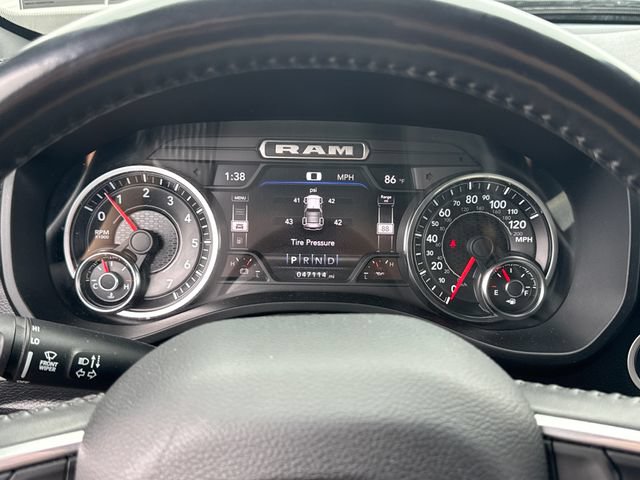 Used 2022 RAM 1500 Laramie w/ Sport Appearance Package AWD/4WD image 25