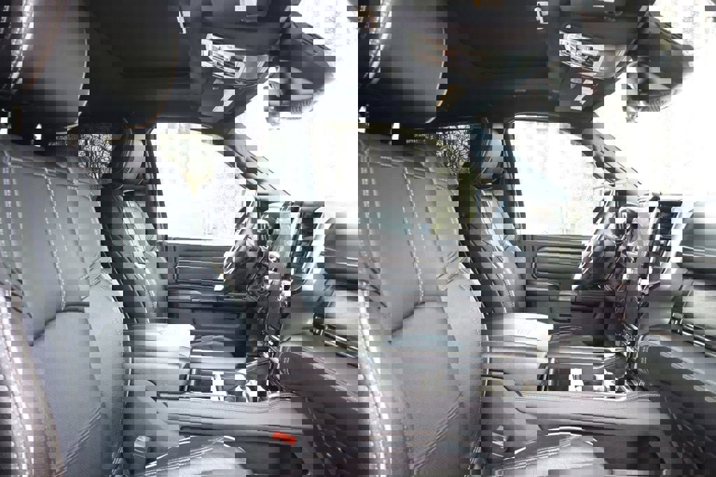 Used 2024 RAM 3500 Limited w/ Night Edition image 21