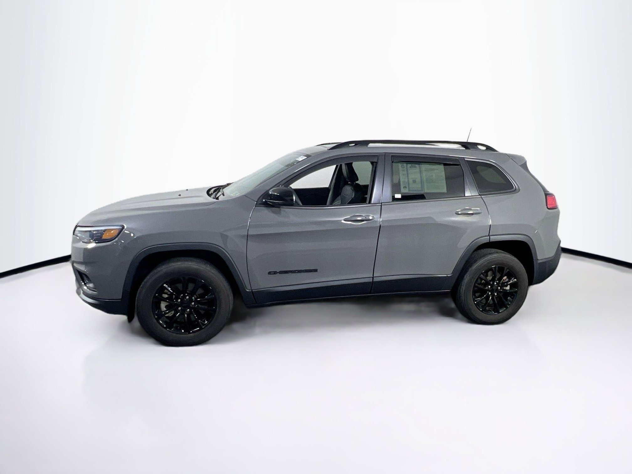 Used 2023 Jeep Cherokee Altitude Lux w/ Lux Elite Package AWD/4WD image 8