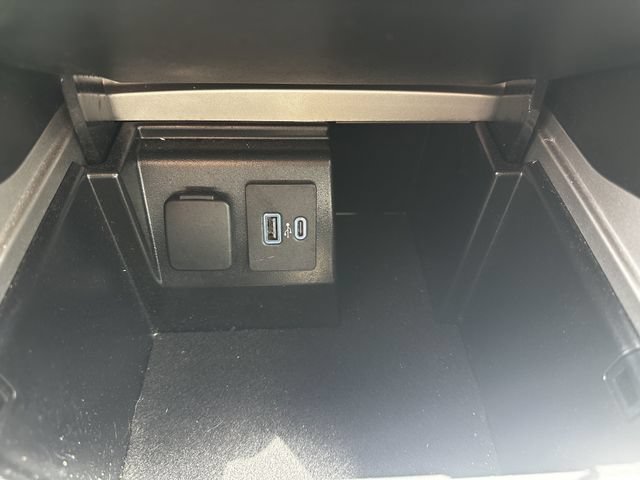 Certified 2024 Ford Explorer XLT AWD/4WD image 24