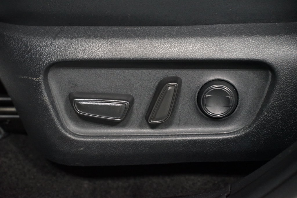 Certified 2026 Toyota RAV4 XLE Premium AWD/4WD image 32