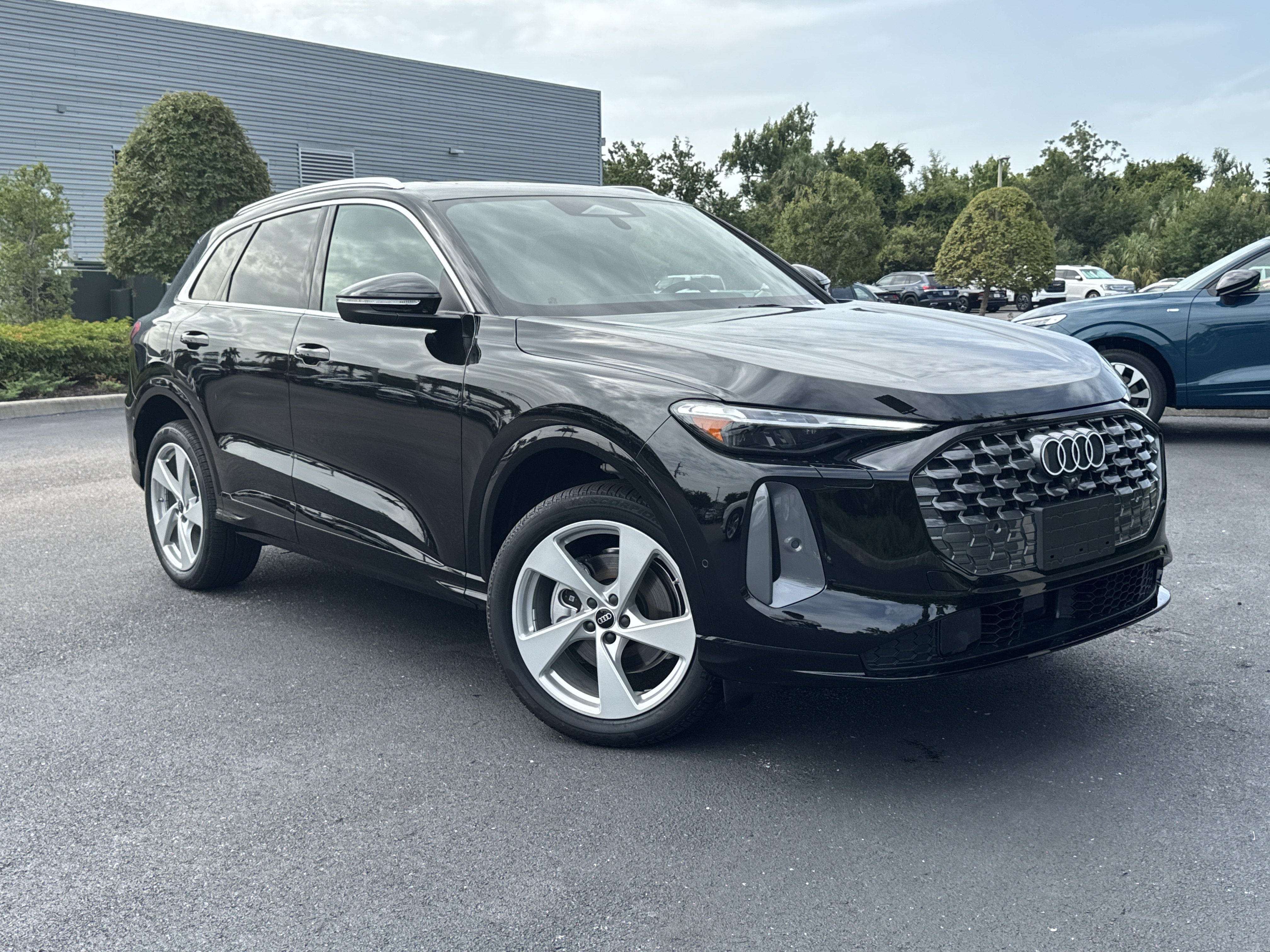 New 2026 Audi Q5 Premium Plus AWD/4WD video 1