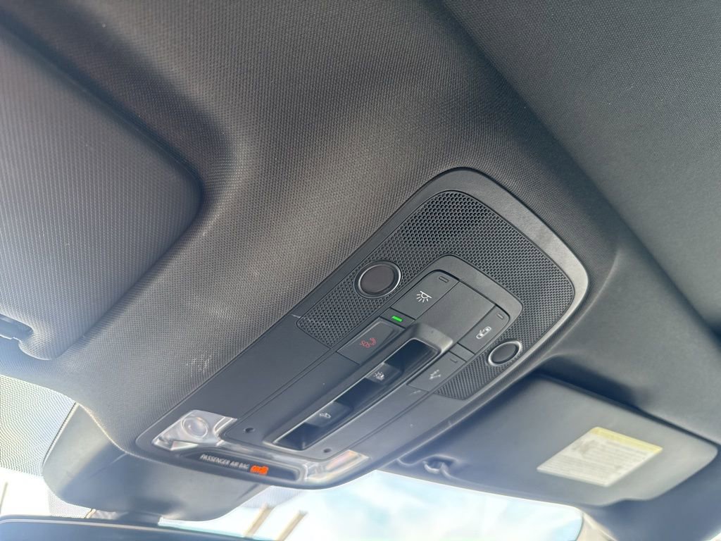 Used 2025 Audi Q3 2.0T Premium image 24