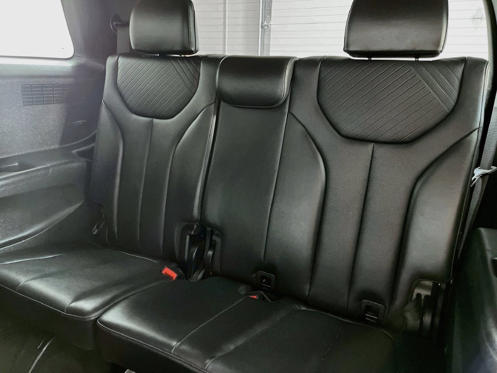 Used 2025 Hyundai Palisade SEL FWD image 30