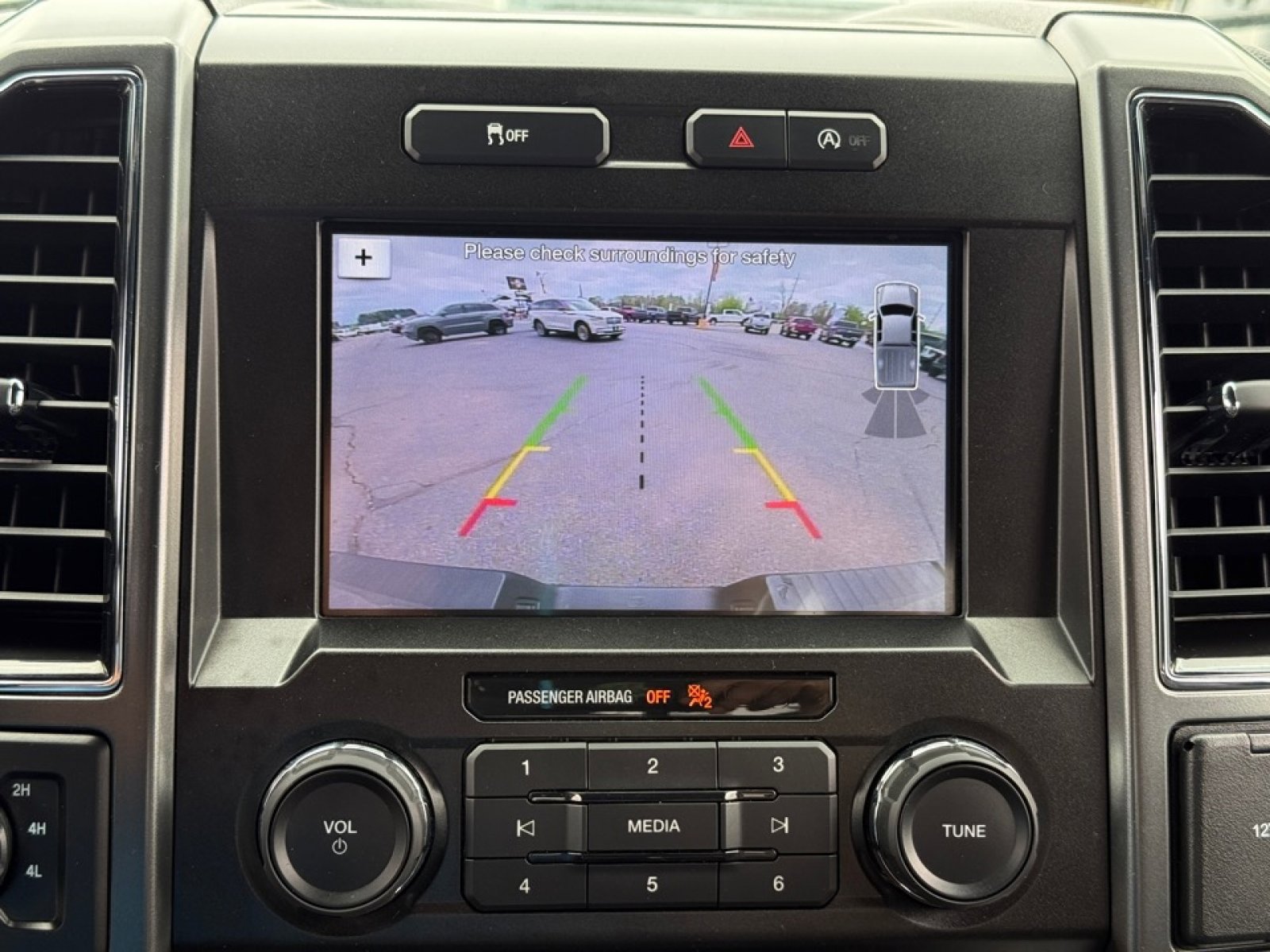Used 2019 Ford F150 XLT w/ Equipment Group 302A Luxury AWD/4WD image 14
