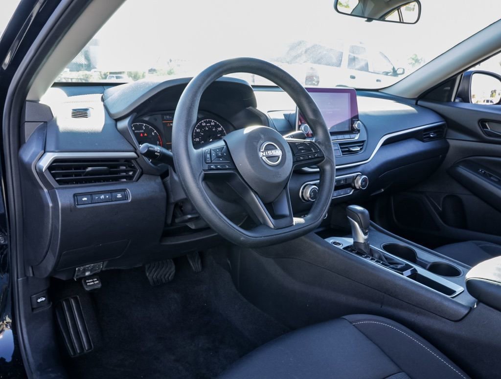 Used 2025 Nissan Altima 2.5 S image 15