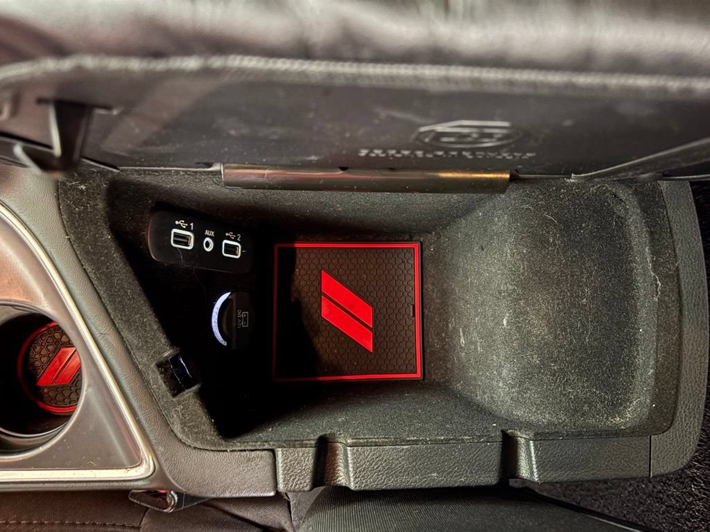 Used 2019 Dodge Challenger SXT RWD image 27