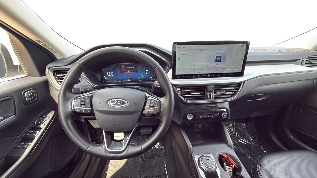 Used 2025 Ford Escape Platinum AWD/4WD image 9