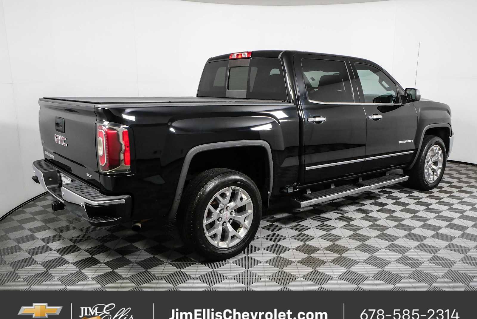 Used 2018 GMC Sierra 1500 SLT w/ Enhanced Driver Alert Package RWD image 3