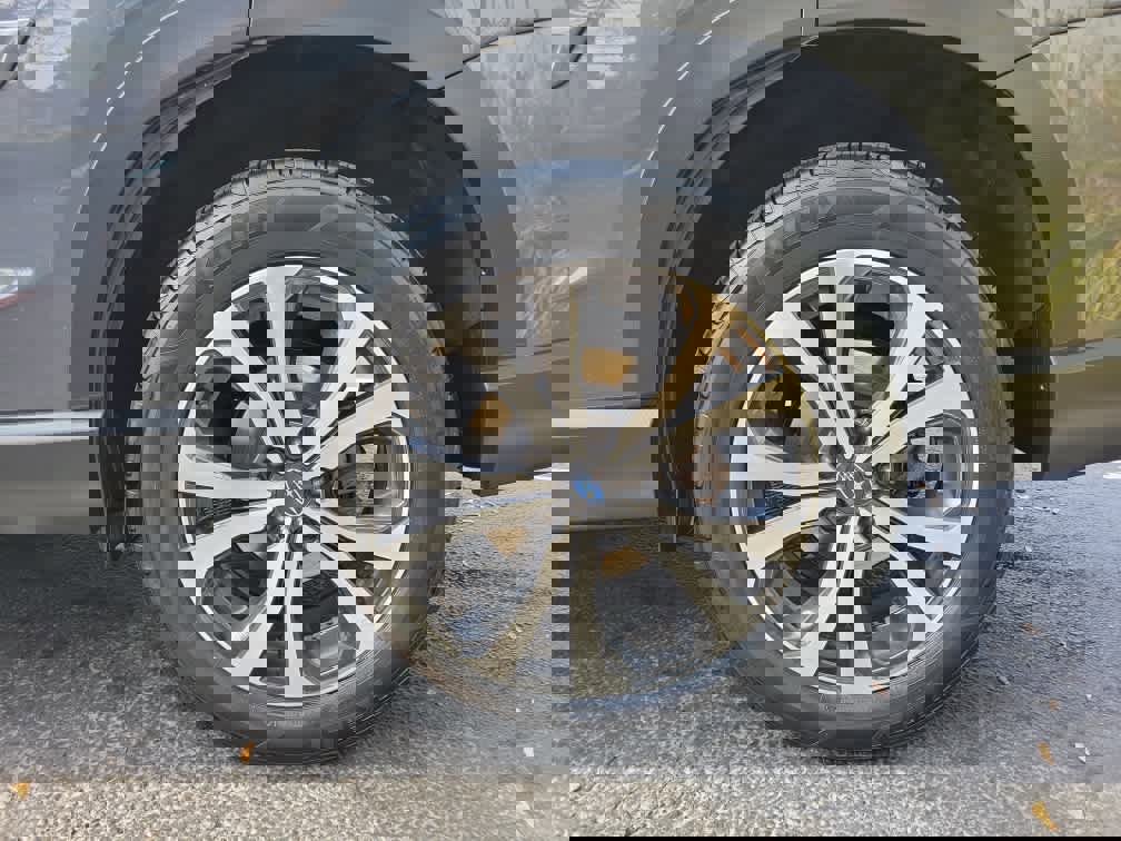 Used 2020 Subaru Forester Limited image 37