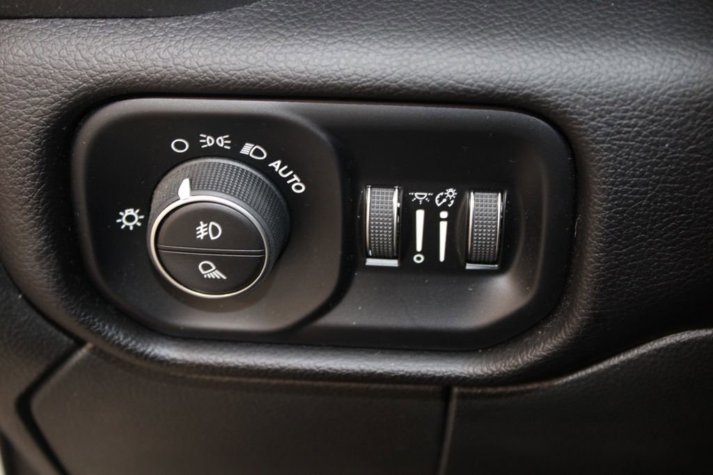 Used 2024 RAM 2500 Laramie image 43