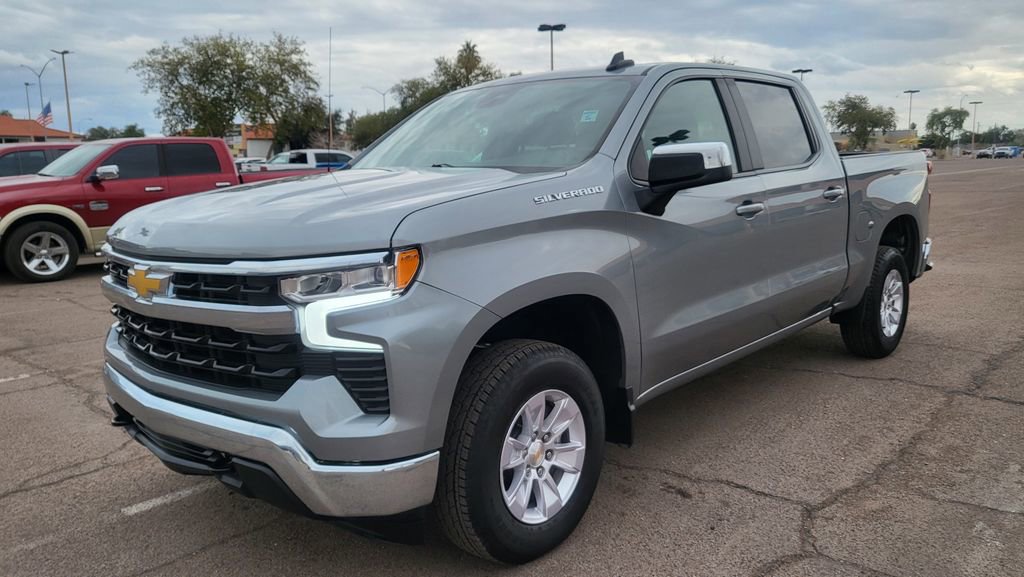 Used 2026 Chevrolet Silverado 1500 LT image 4