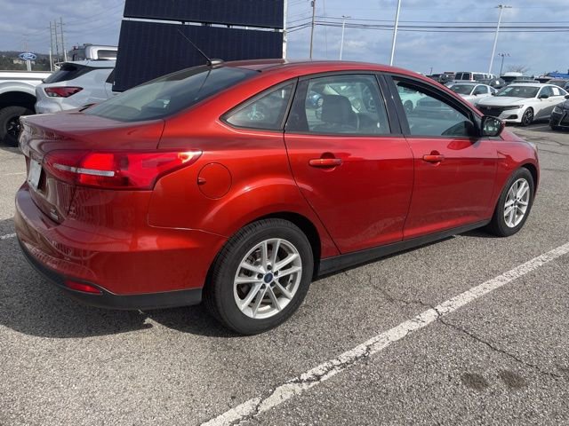 Used 2018 Ford Focus SE image 4