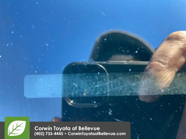 Used 2013 Toyota Prius V image 28