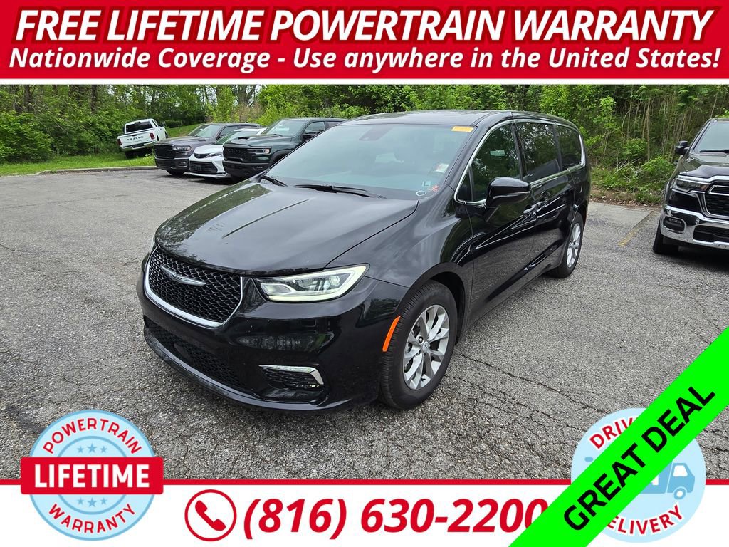 Used 2026 Chrysler Pacifica Limited FWD image 1
