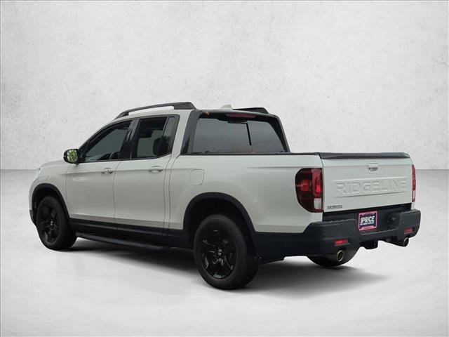Certified 2025 Honda Ridgeline Black Edition image 9
