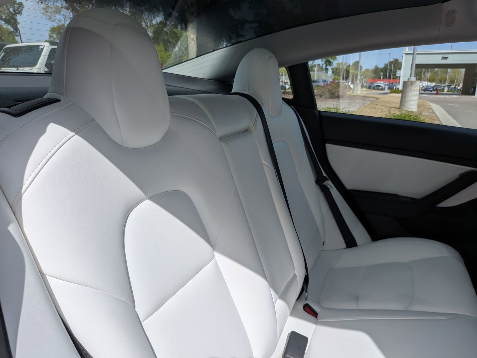 Used 2019 Tesla Model 3 Long Range image 32