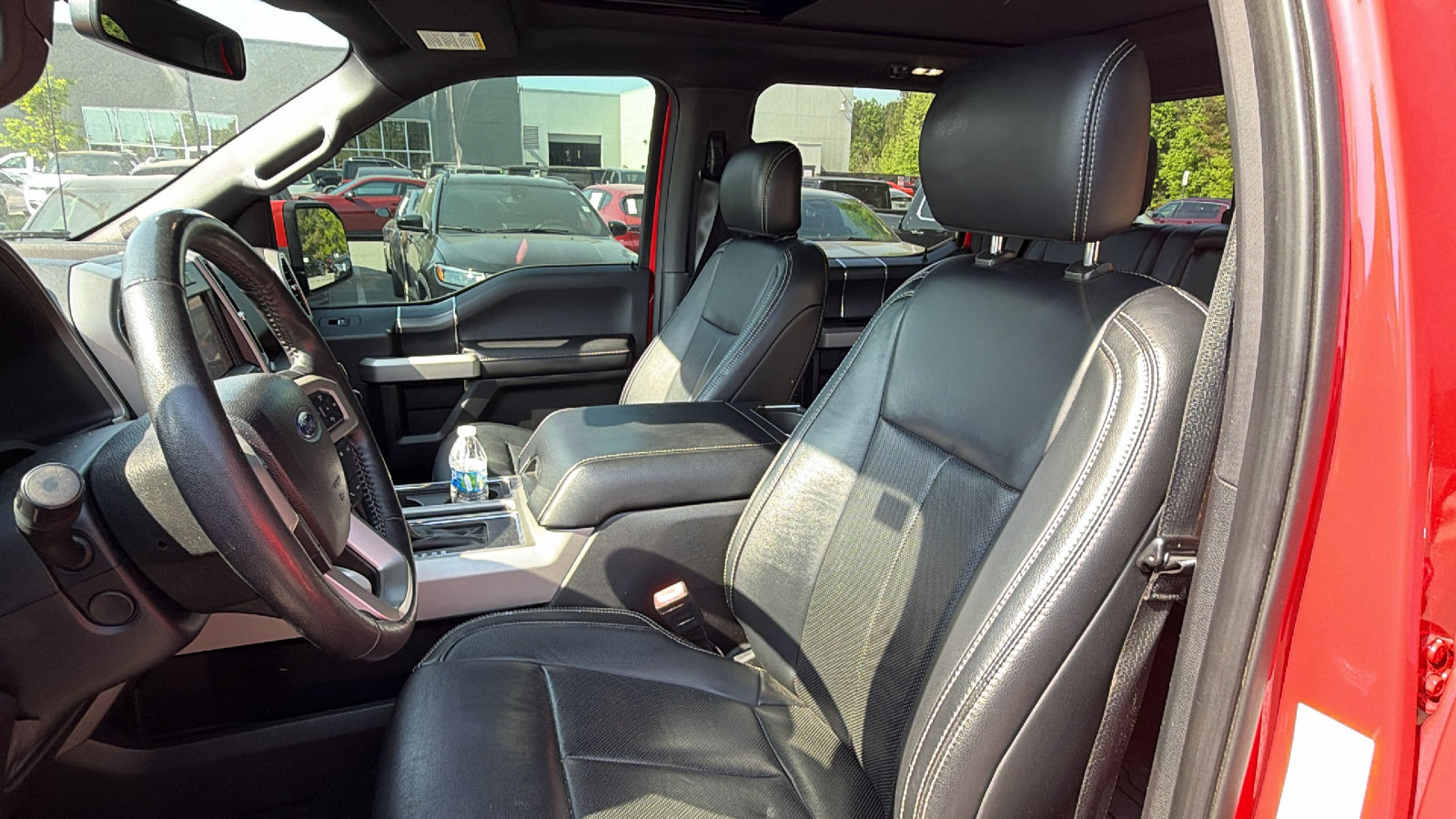 Used 2019 Ford F150 Lariat w/ Equipment Group 502A Luxury AWD/4WD image 17