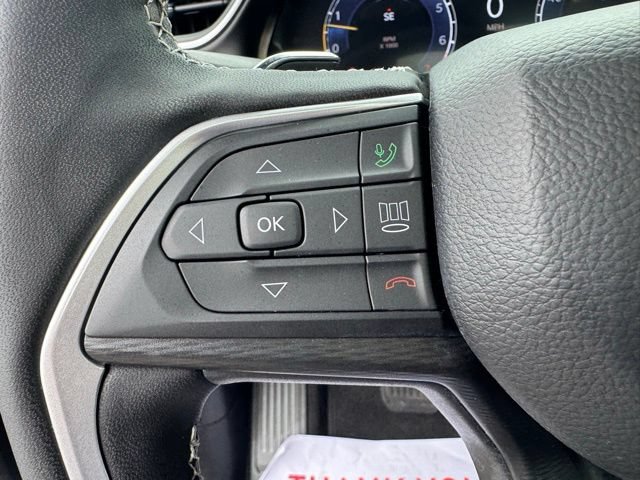Used 2025 Jeep Grand Cherokee L Altitude AWD/4WD image 14