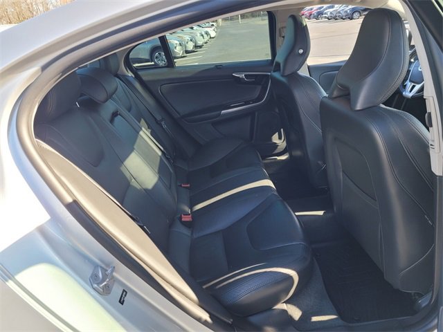 Used 2016 Volvo S60 T5 Premier image 11
