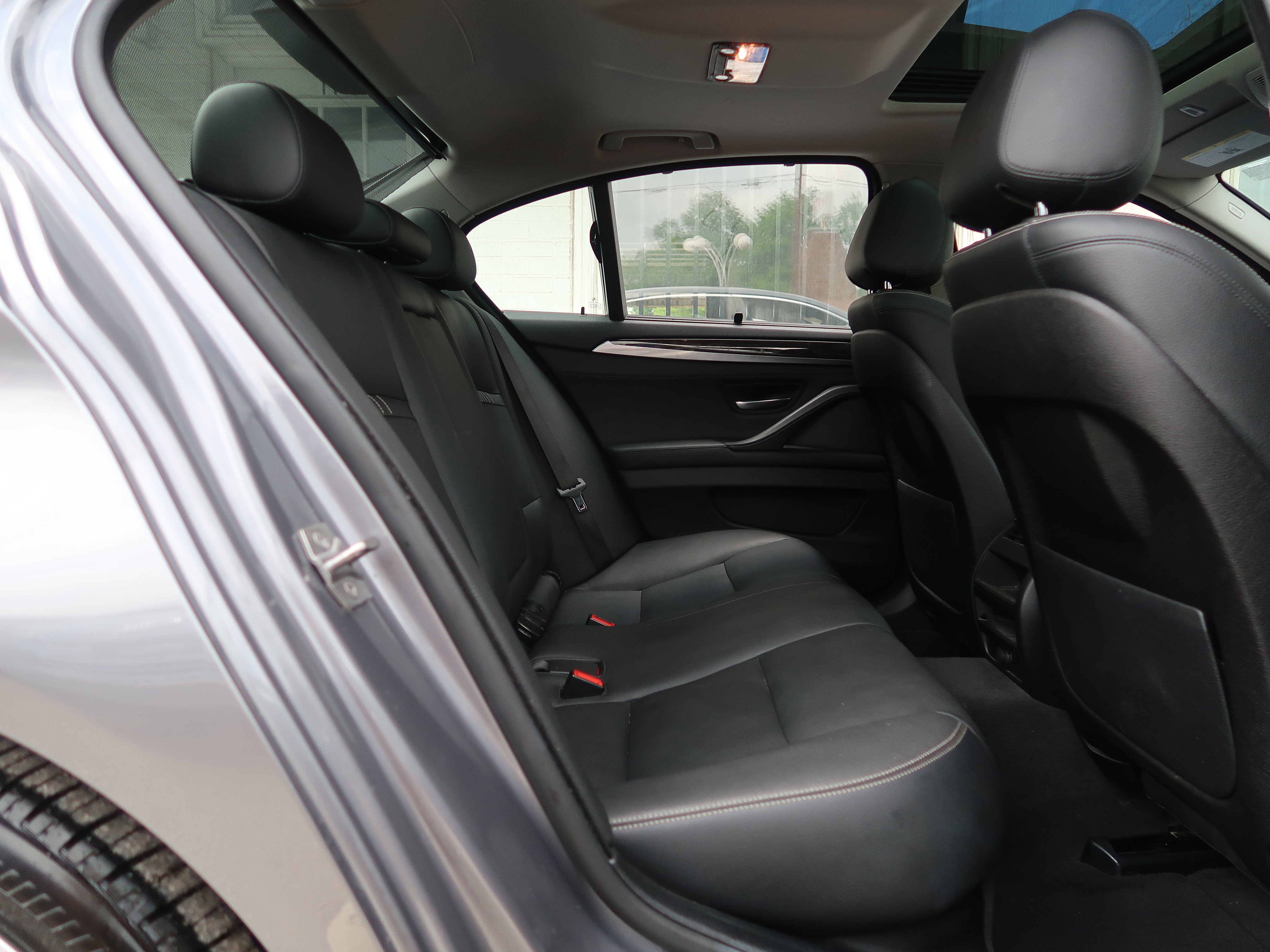 Used 2014 BMW 535d Sedan RWD image 40