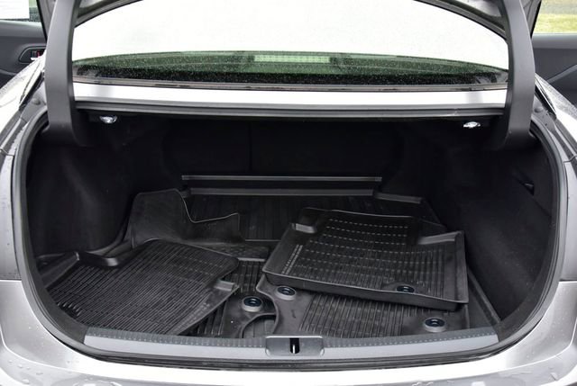 Used 2023 Toyota Crown Limited image 33