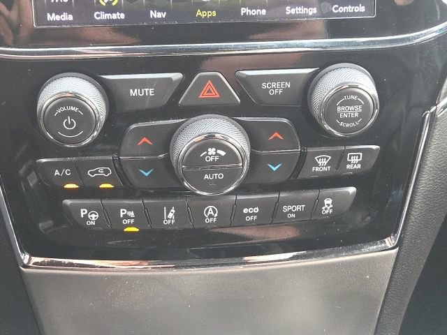 Used 2020 Jeep Grand Cherokee Limited w/ Premium Lighting Group AWD/4WD image 31
