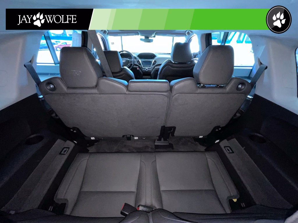 Used 2018 Acura MDX w/ Technology Package AWD/4WD image 25