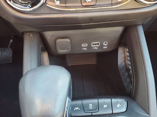 Certified 2023 Chevrolet TrailBlazer RS w/ Convenience Package image 33