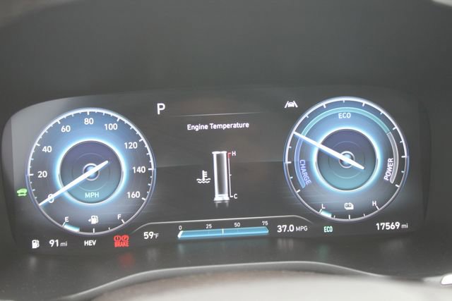 Used 2023 Hyundai Santa Fe Limited AWD/4WD image 17