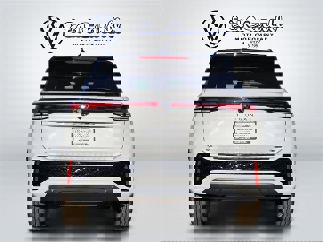 New 2026 Volkswagen Tiguan SE R-Line image 6